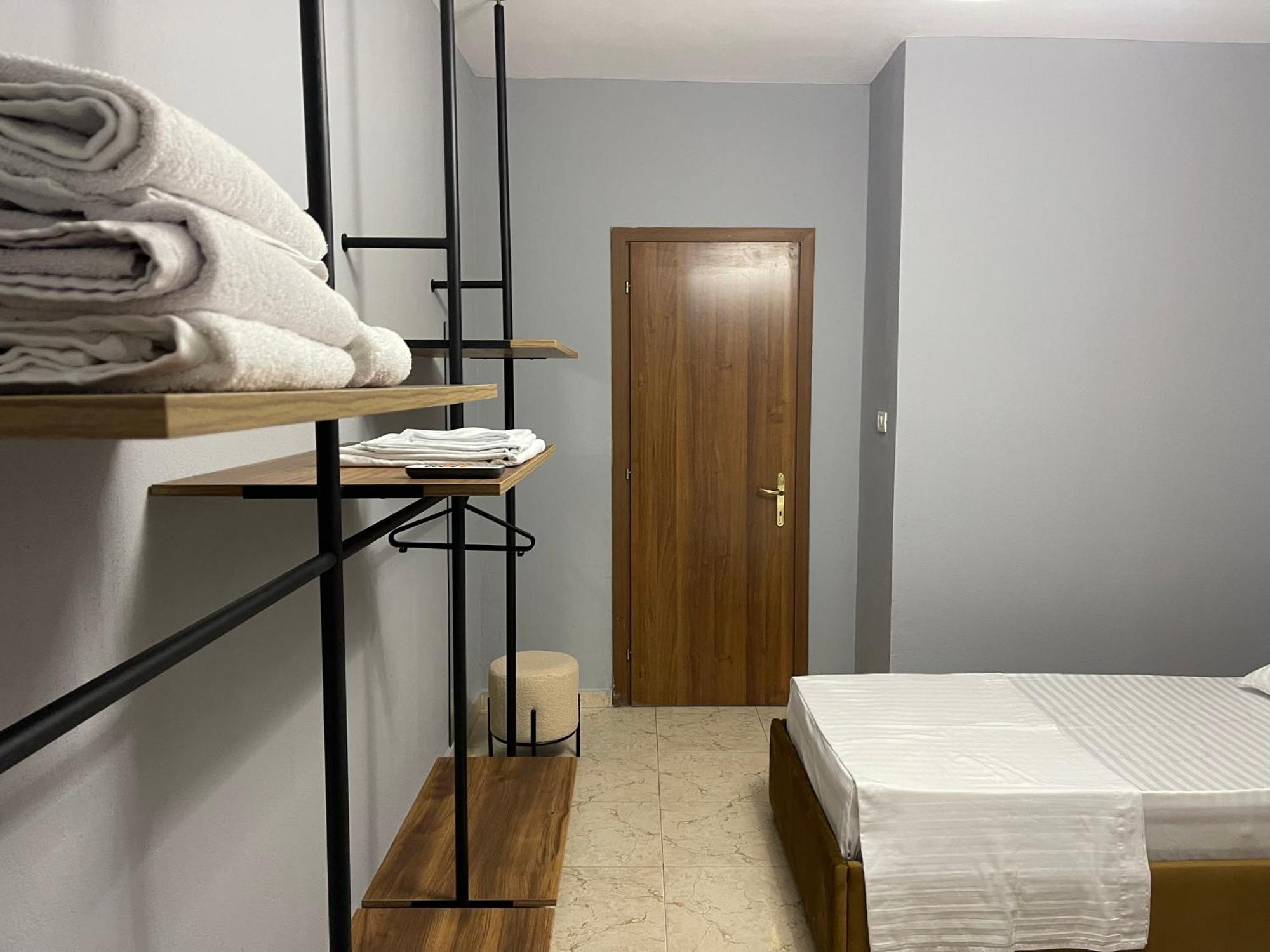 Super House 2 Blloku - 3 Rooms ติรานา ภายนอก รูปภาพ